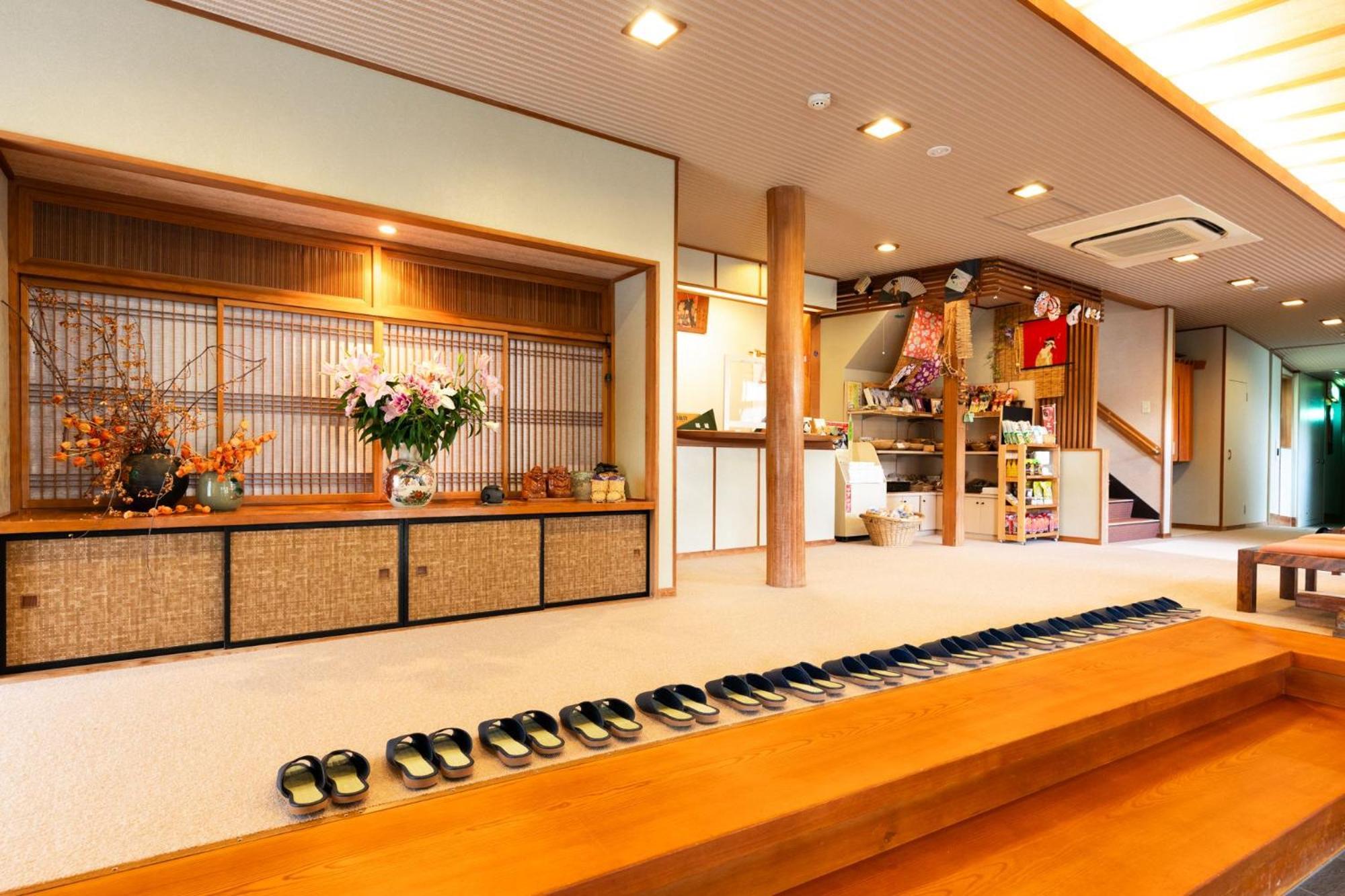 Otowaya Ryokan Yuzawa  Exterior photo